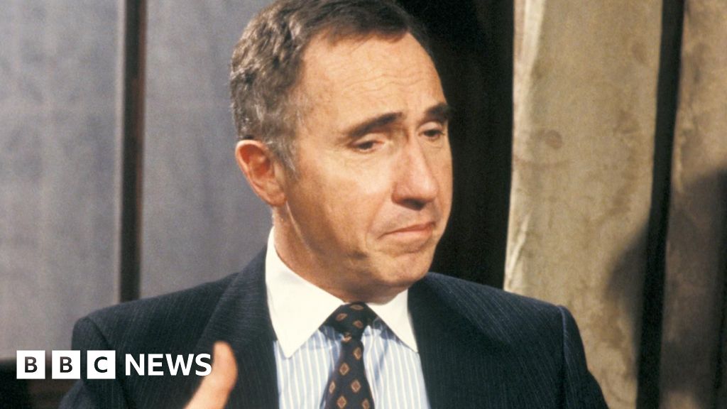 Read more about the article Yes, Minister character is government’s new AI assistant