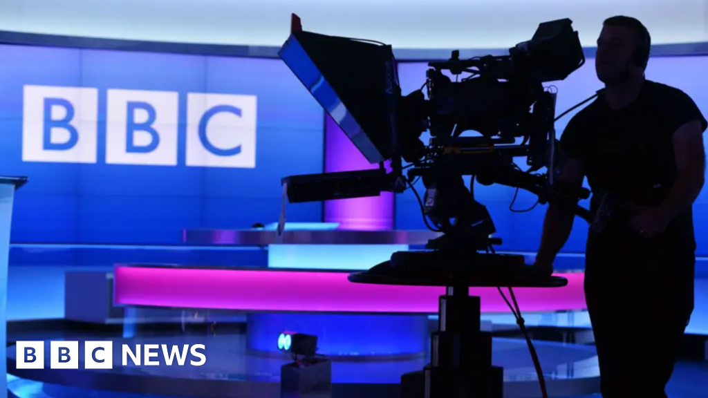 Read more about the article BBC World Service to axe 130 jobs in bid to save £6m