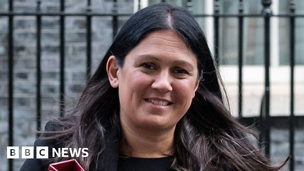 Read more about the article Lisa Nandy rules out funding BBC from taxes