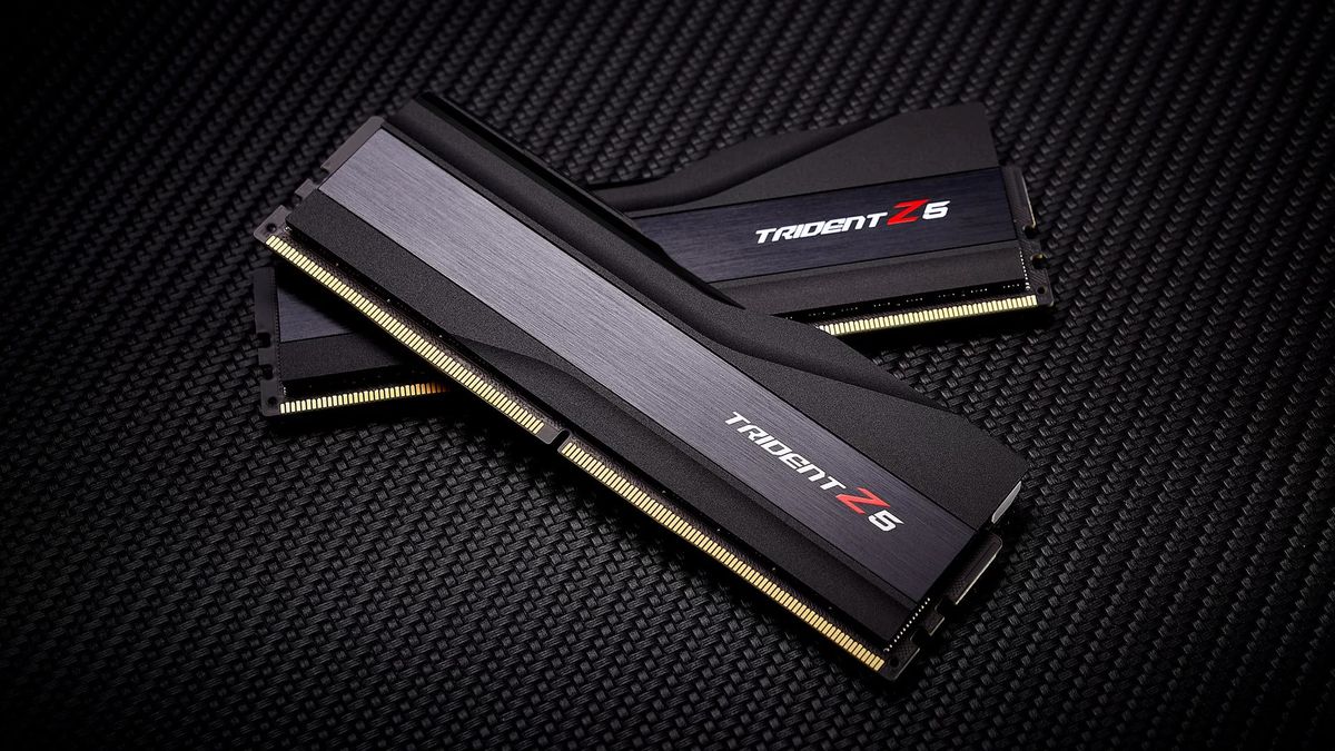 Read more about the article G.Skill DDR5 RAM is overclocked to a blazing 12,054MT/s with no liquid nitrogen needed – just air cooling