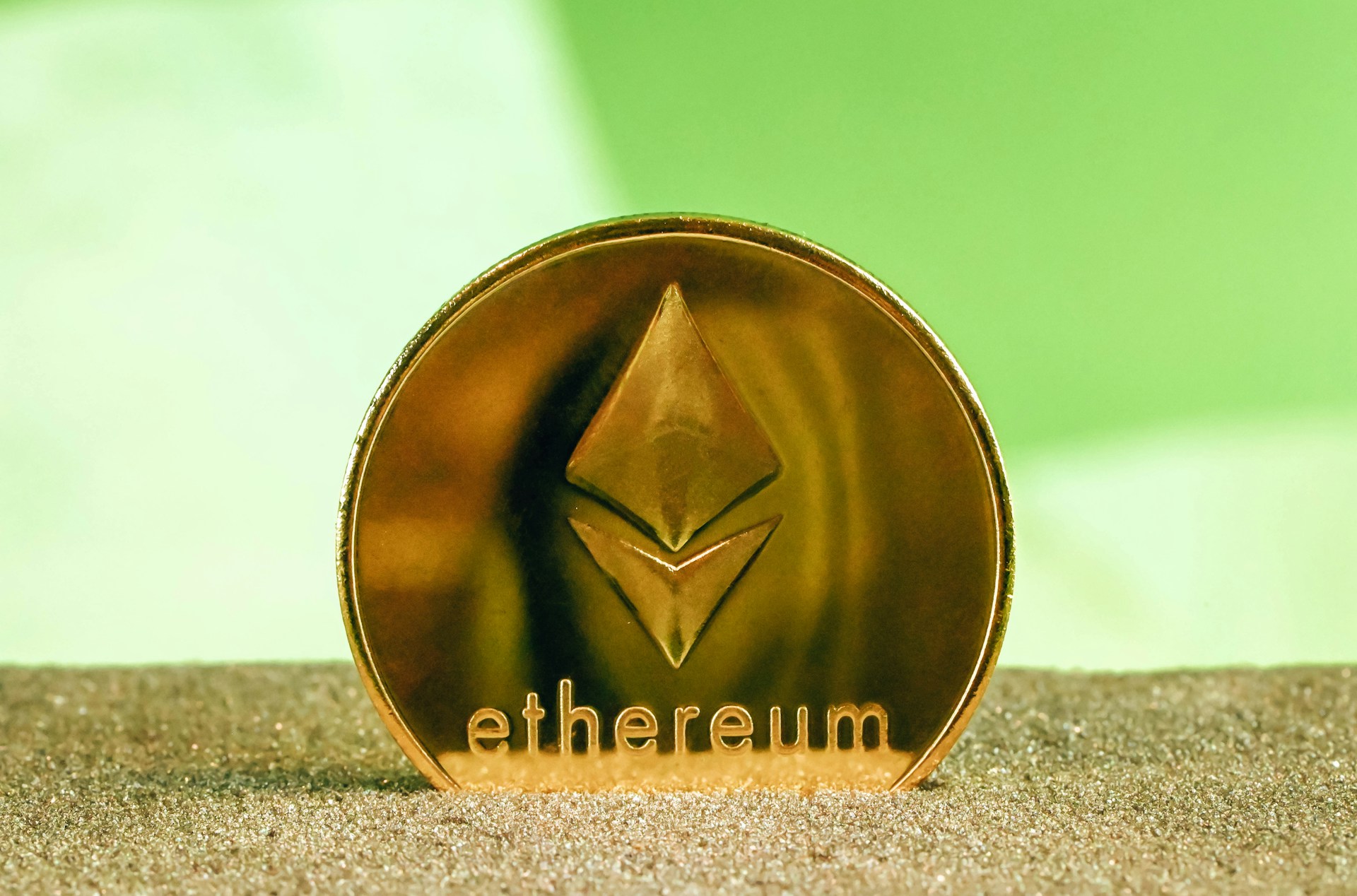 You are currently viewing Ethereum Crosses $3,400 As Trump’s World Financial Liberty Buys More ETH